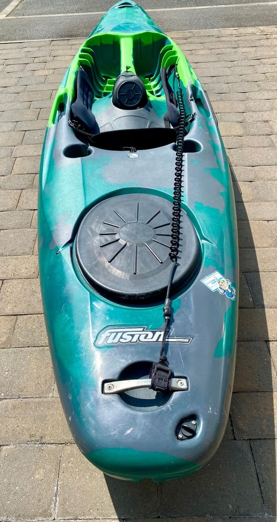 PYRANHA FUSION SIT ON TOP KAYAK