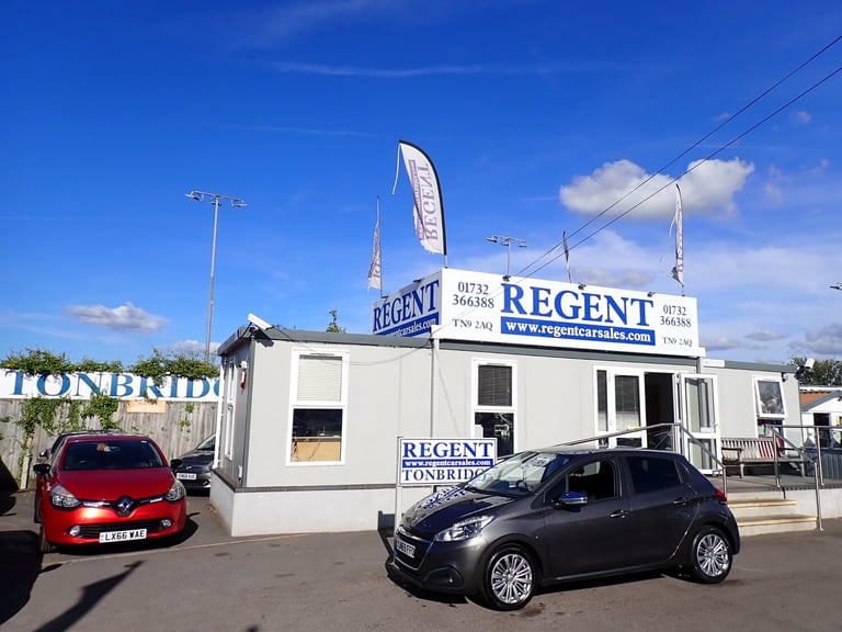 2019 Peugeot 208 1.2 PureTech Signature Hatchback 5dr Petrol Manual Euro 6