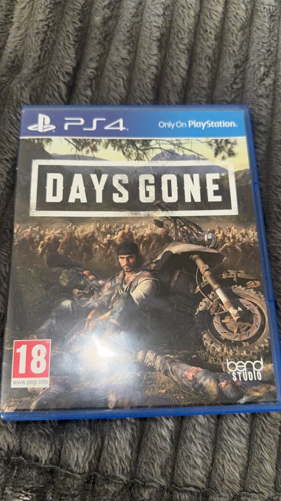 PS4 slim, 1 controller, 7 games, hdmi cable 