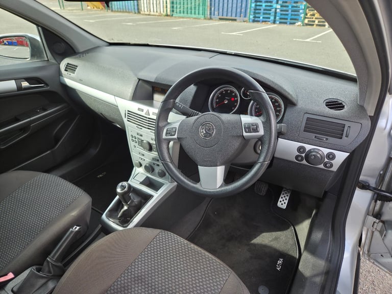 Vauxhall, ASTRA, Hatchback, 2007, Manual, 1598 (cc), 5 doors