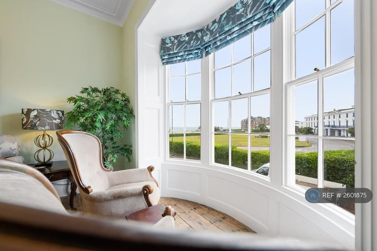 image for 2 bedroom flat in None, None, PO21 (2 bed) (#2601875)