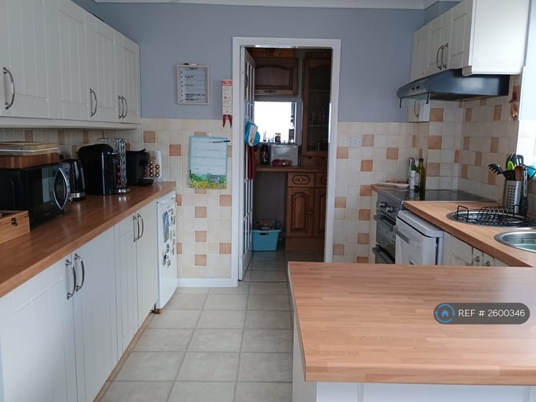 4 bedroom house in Bradley Croft, Balsall Common, Coventry, CV7 (4 bed) (#2600346)