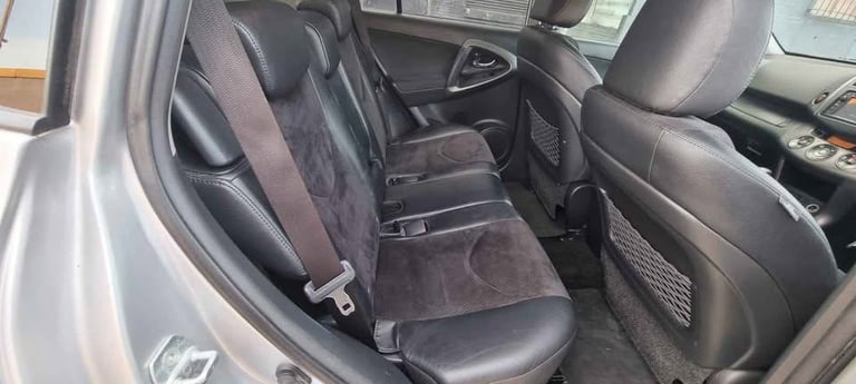 🚙 2012 Toyota RAV4 SR – 2.2 Diesel 4x4 | Automatic | MOT July 2026 ✅