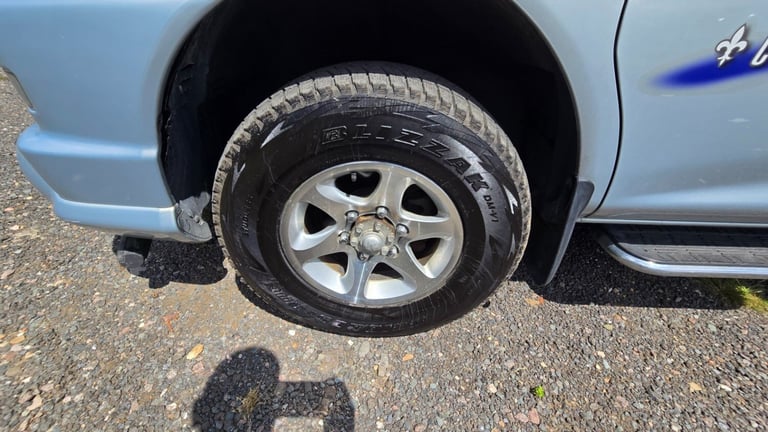 Fresh Import Mitsubishi Delica Spacegear Chamonix L400 3.0 Auto 8 Seater MPV 4X4