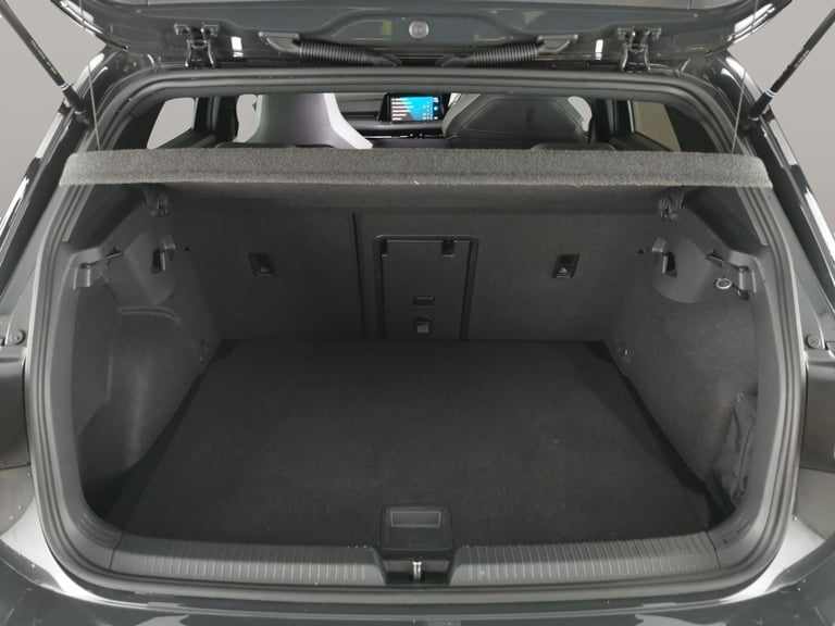 2023 Volkswagen Golf 1.5 TSI R-Line Hatchback 5dr Petrol Manual Euro 6 (s/s) (130 ps) - LED - HE ...