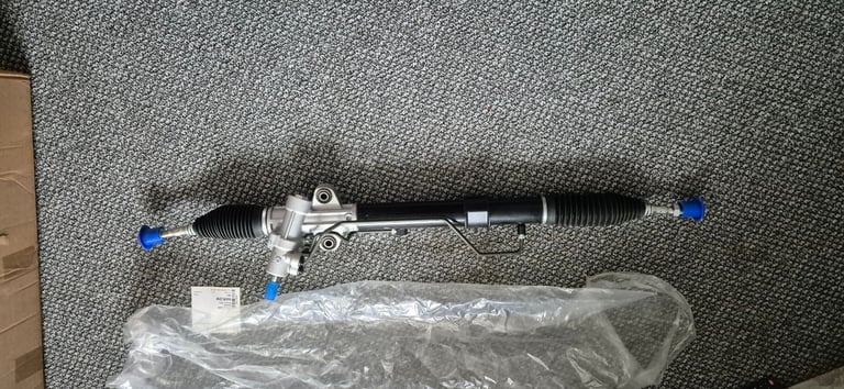 Mitsubishi l200 2009 kb4t pover steering rack 