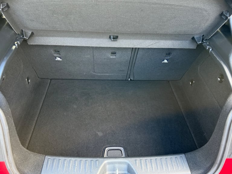 FULLY SERVICED £20 TAX ONE YEARS MOT HALF LEATHER