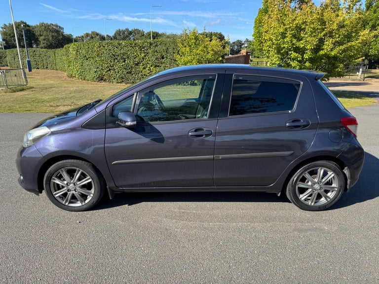 TOYOTA YARIS 1.3 Dual VVT-i SR 2012
