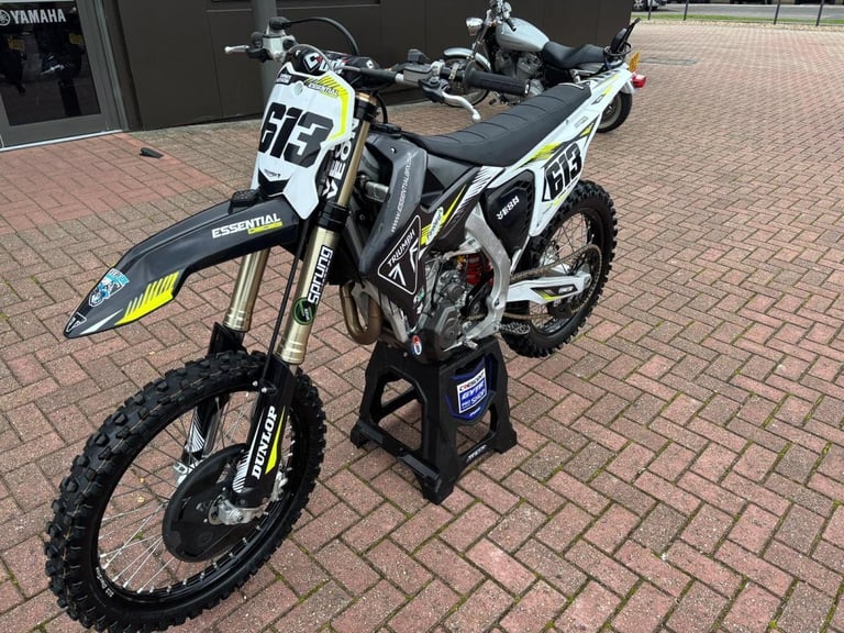 TRIUMPH TF 450-RC EDITION 2025 - 24 HOURS USE - TRIUMPH LC GPA FITTED