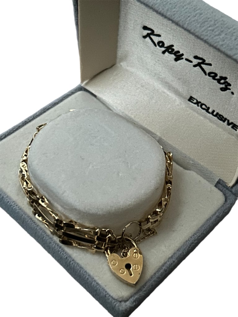 BOXED Vintage Kopy Katz Exclusive Chain Link Bracelet With Heart Lock On