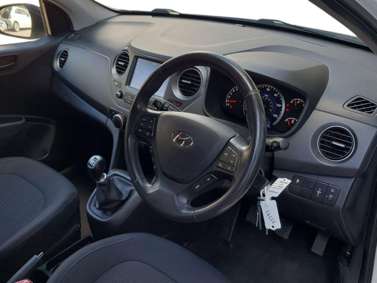 2020 Hyundai i10 1.0 Play 5dr Hatchback Petrol Manual