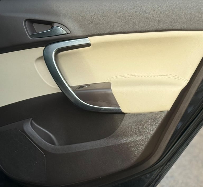 2009 Vauxhall Insignia 2.8T V6 Elite Nav Sports Tourer Auto 4WD Euro 5 5dr