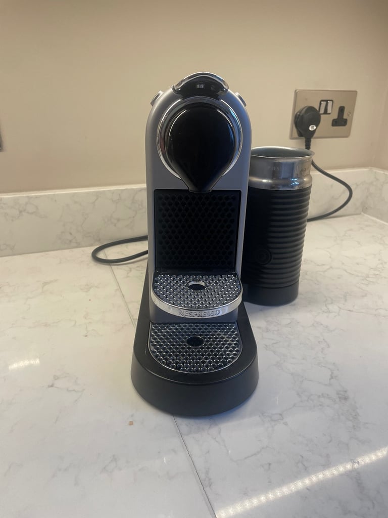 image for Nespresso citiz and milk coffee machine 