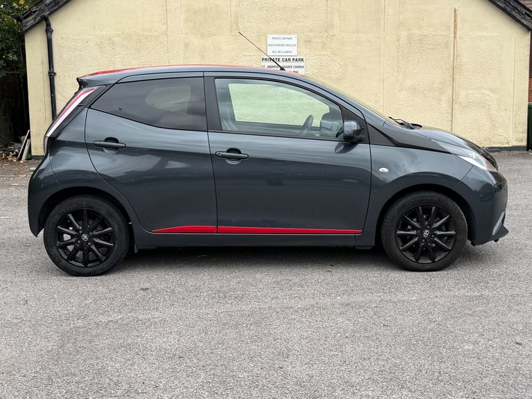 2018 Toyota, AYGO, X Hatchback, Manual, 998 (cc), Petrol 5 doors Grey