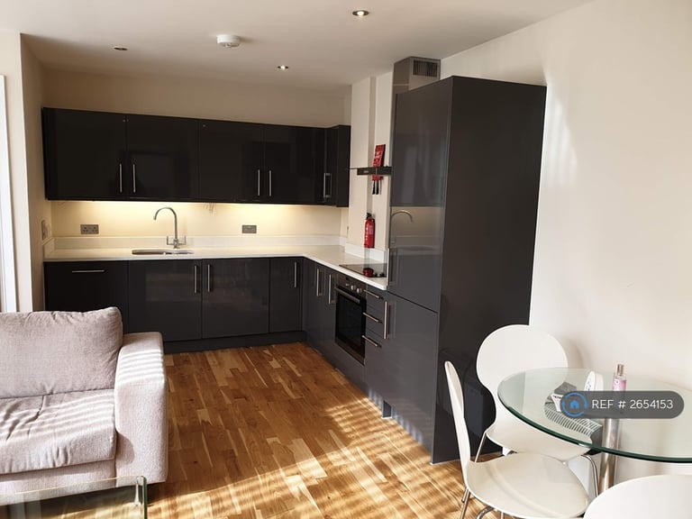 1 bedroom flat in Baldwin House, Harrow, HA1 (1 bed) (#2654153)