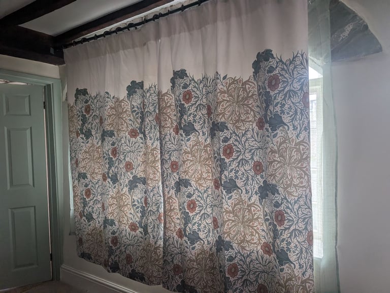 William Morris 'seaweed' curtains 