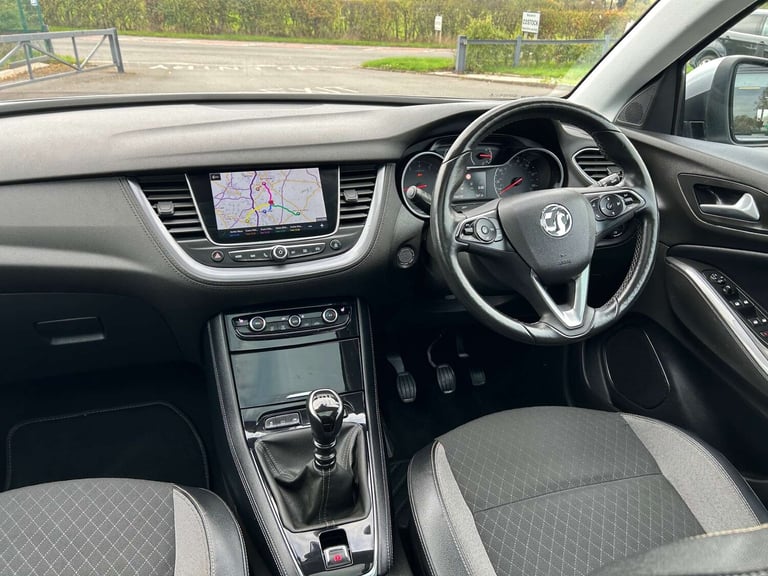 2018 Vauxhall Grandland X 1.2 Grandland X Sport Nav T S/S 5dr SUV Petrol Manual
