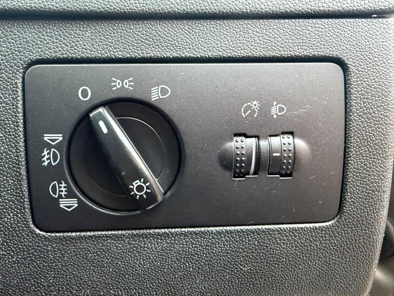 2007 Skoda Fabia 1.2 HTP 12V Ambiente 5dr HATCHBACK Petrol Manual