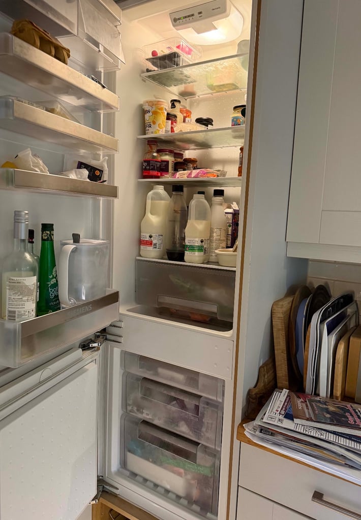 SIEMENS BUILT-IN FRIDGE FREEZER