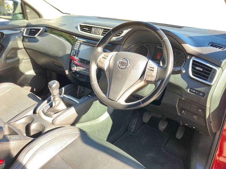 2016 Nissan Qashqai 1.5 dCi Tekna 5dr SUV DIESEL Manual