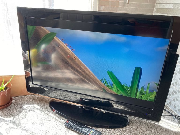 32 inch hd led tv+freeview+remote+DELIVERY