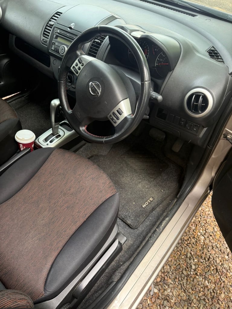 image for AUTOMATIC NISSAN FULL YEARS MOT PERFECT CONDITION