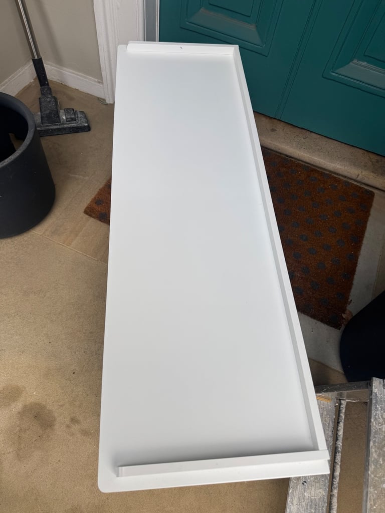 Bench with shoe shelves 