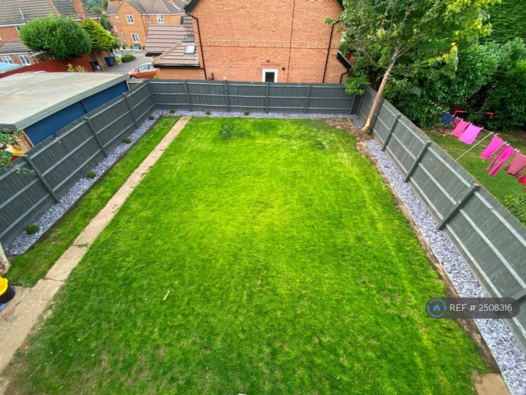 1 bedroom in Kettering, Kettering, NN15 (#2508316)