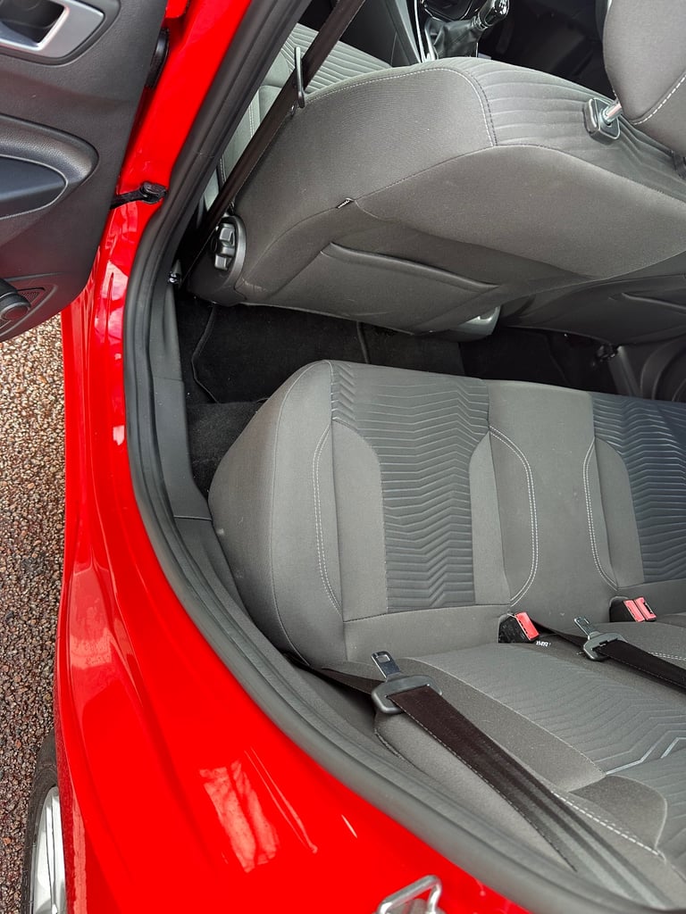 Ford, FIESTA, Hatchback, 2015, Manual, 998 (cc), 5 doors