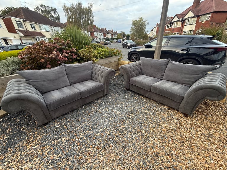 image for Grey Chesterfield 3 Seater Sofa Set 