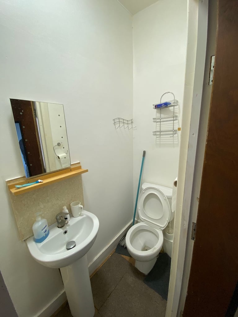 BEAUTIFUL ENSUITE DOUBLE ROOM TO RENT IN HOUNSLOW 