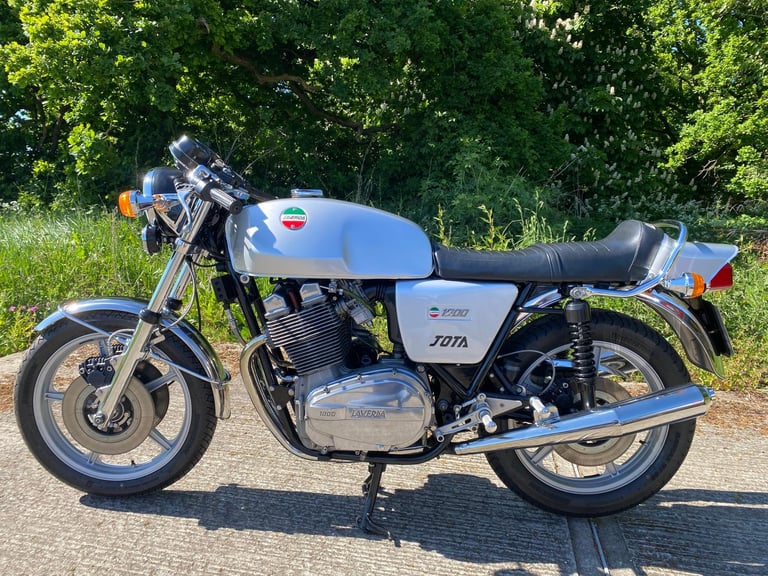 LAVERDA JOTA, 1978, EXTENSIVE WORK CARRIED BY R.SLATER, BEAUTIFUL ITALIAN TRIPLE