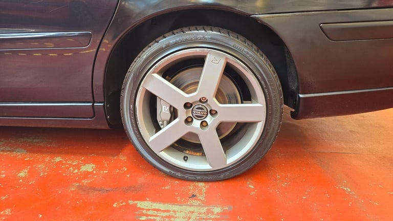 2005 Volvo V70 2.5 automatic 300bhp rare car  Petrol Automatic