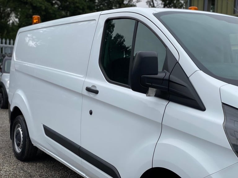 2018 Ford Transit Custom 2.0 300 EcoBlue Panel Van 5dr Diesel Manual L2 H1 Euro 6 (105 ps) PANEL ...
