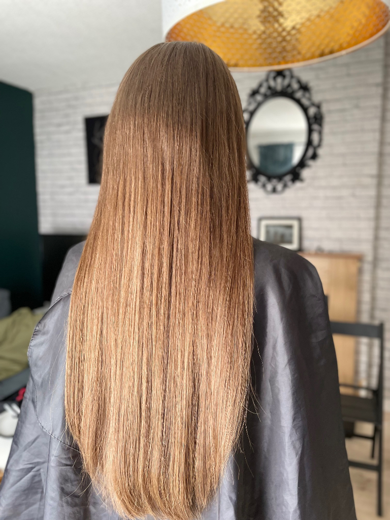 Expert Mobile Hair Technician - Premium Quality Hair Extensions Styled In Your Own Home!