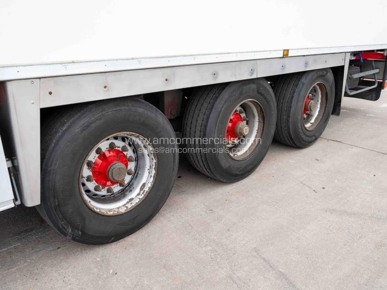 CHEREAU MEAT RAIL FRIDGE TRAILER 