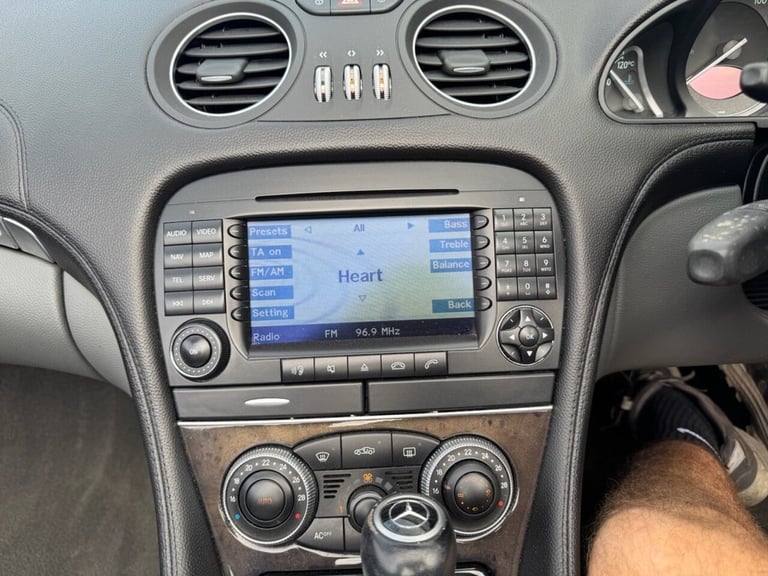 2005 Mercedes-Benz SL 3.7 SL350 Convertible 2dr Petrol Automatic (281 g/km, 245 bhp) Convertible ...