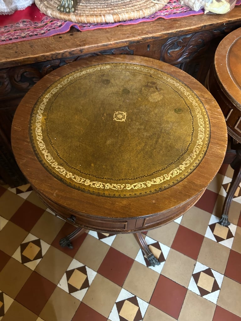 Circular table with drawers