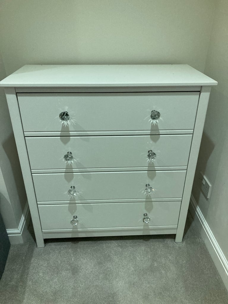 image for White Chest of Drawers