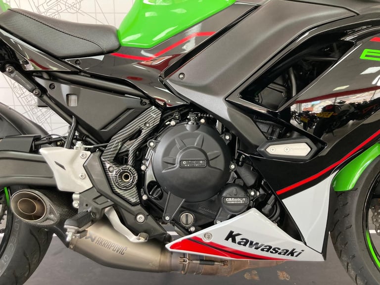 Kawasaki Ninja EX 650 Performance Edition - 2021
