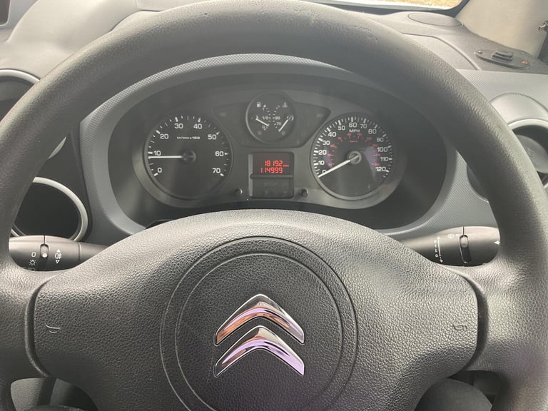 2015 Citroen Berlingo 1.6 HDi 750 LX L2 6dr PANEL VAN Diesel Manual