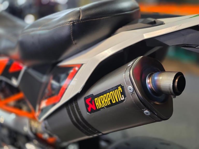 2015 KTM 690 SMC SUPER MOTO EXTRA'S 10,000 MILE'S 