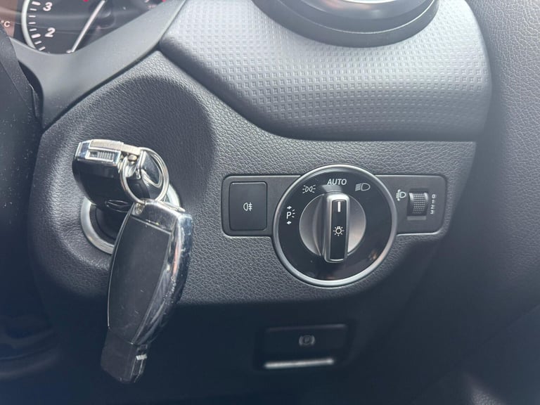 2015 Mercedes-Benz A-Class A180 SE 5dr Auto HATCHBACK PETROL Automatic