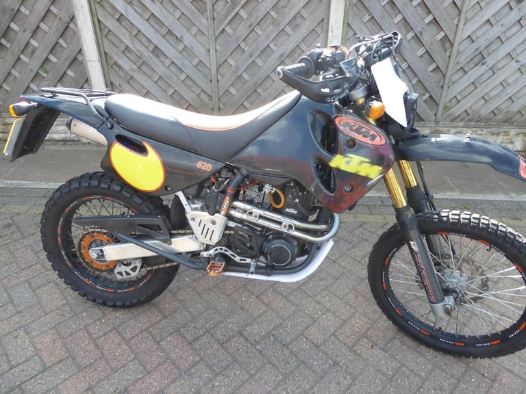 KTM 620 X REG GOLD FORKS L.E.D HEAD LIGHT CENTRE STAND KICK START SNAPPED