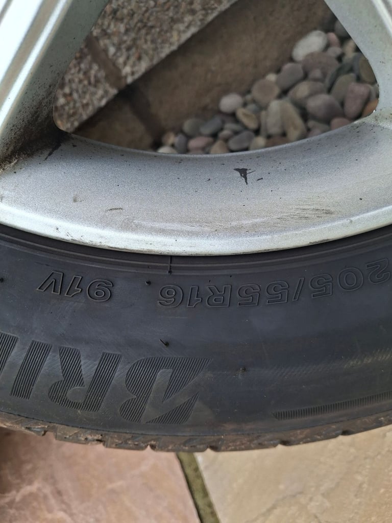 Wheel Rims & Tyres in Excellent Condition
