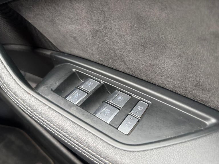 2021 Audi e-tron 55 S line Sportback Auto quattro 5dr 95kWh ESTATE Electric Automatic