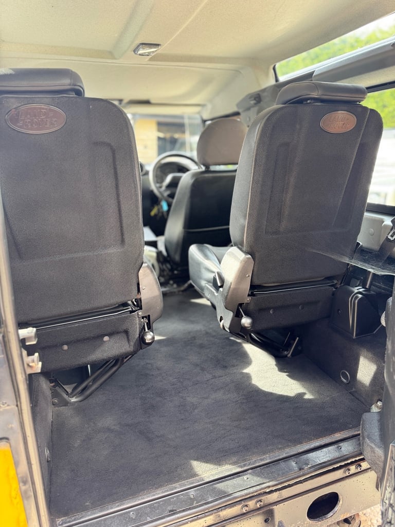 2011 Land Rover Defender XS Station Wagon TDCi WINDOW VAN Diesel Manual