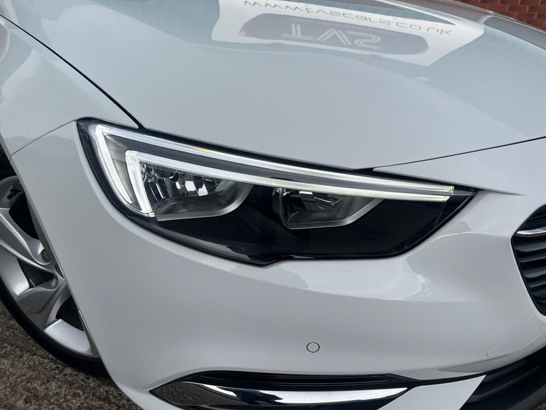 2018 Vauxhall Insignia 2.0 Turbo D BlueInjection SRi Nav Sports Tourer Euro 6 (s/s) 5dr ESTATE Di...