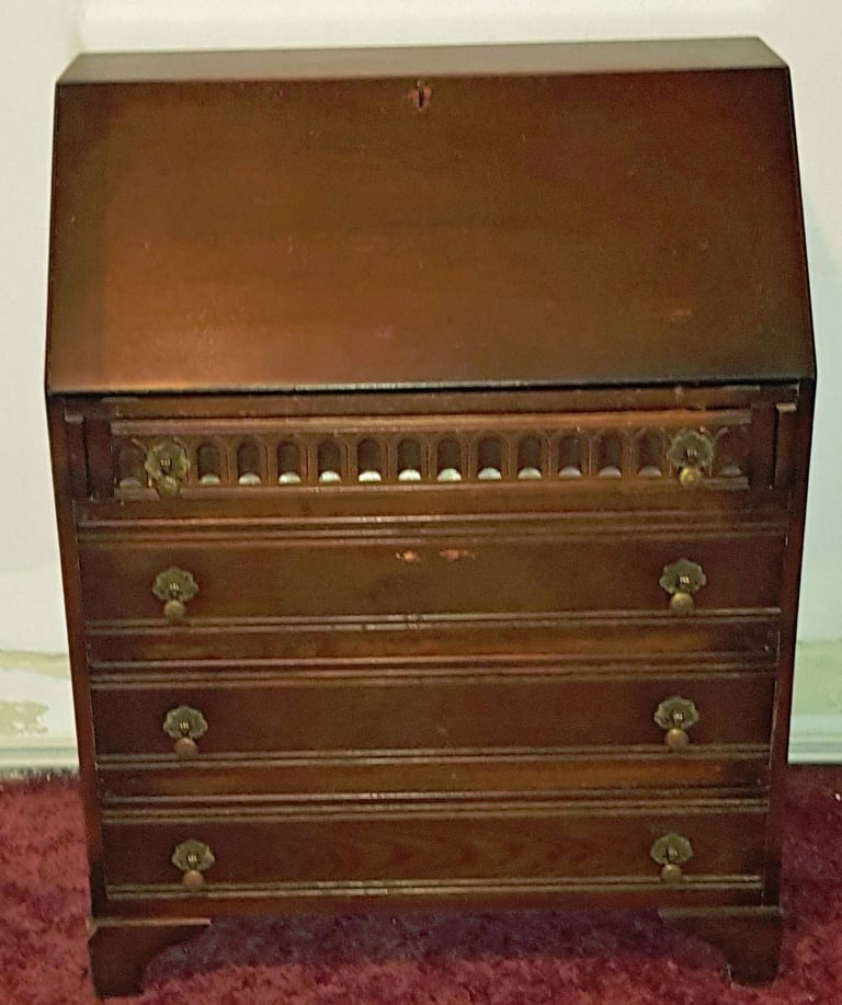 image for Wooden bureau