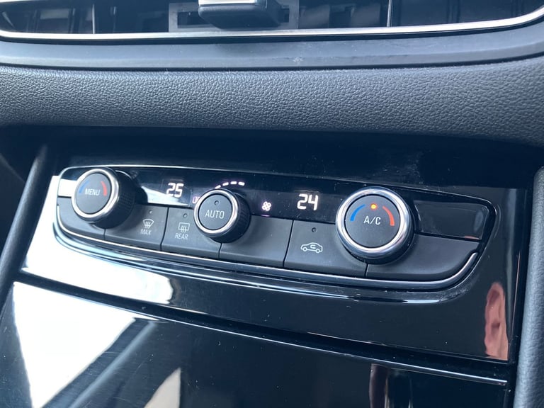 2022 Vauxhall Grandland 1.2 Turbo GS Line 5dr Hatchback PETROL Manual